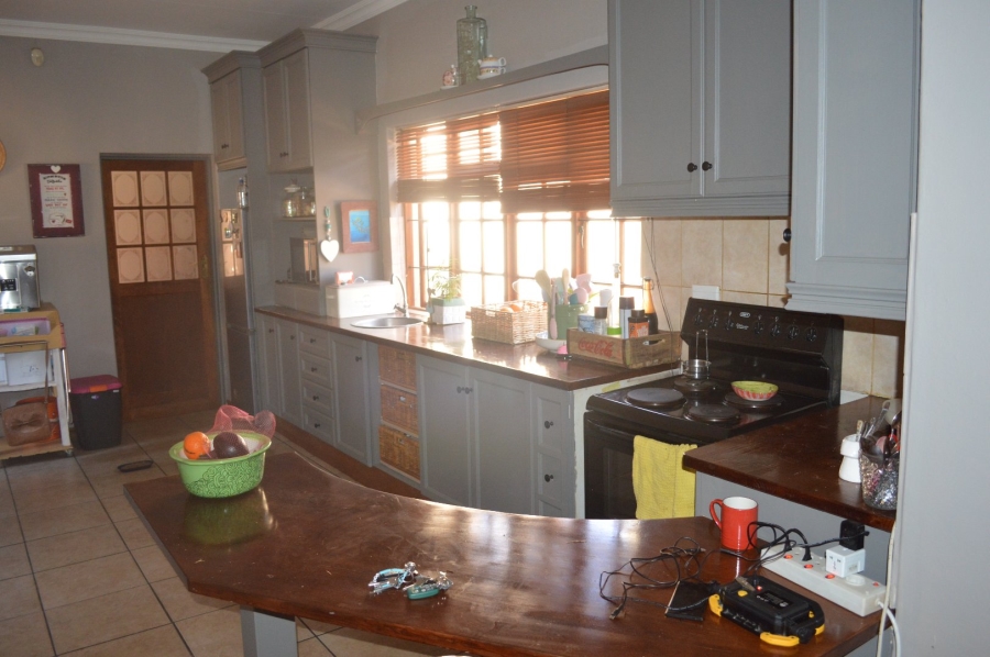 5 Bedroom Property for Sale in Irene Park North West